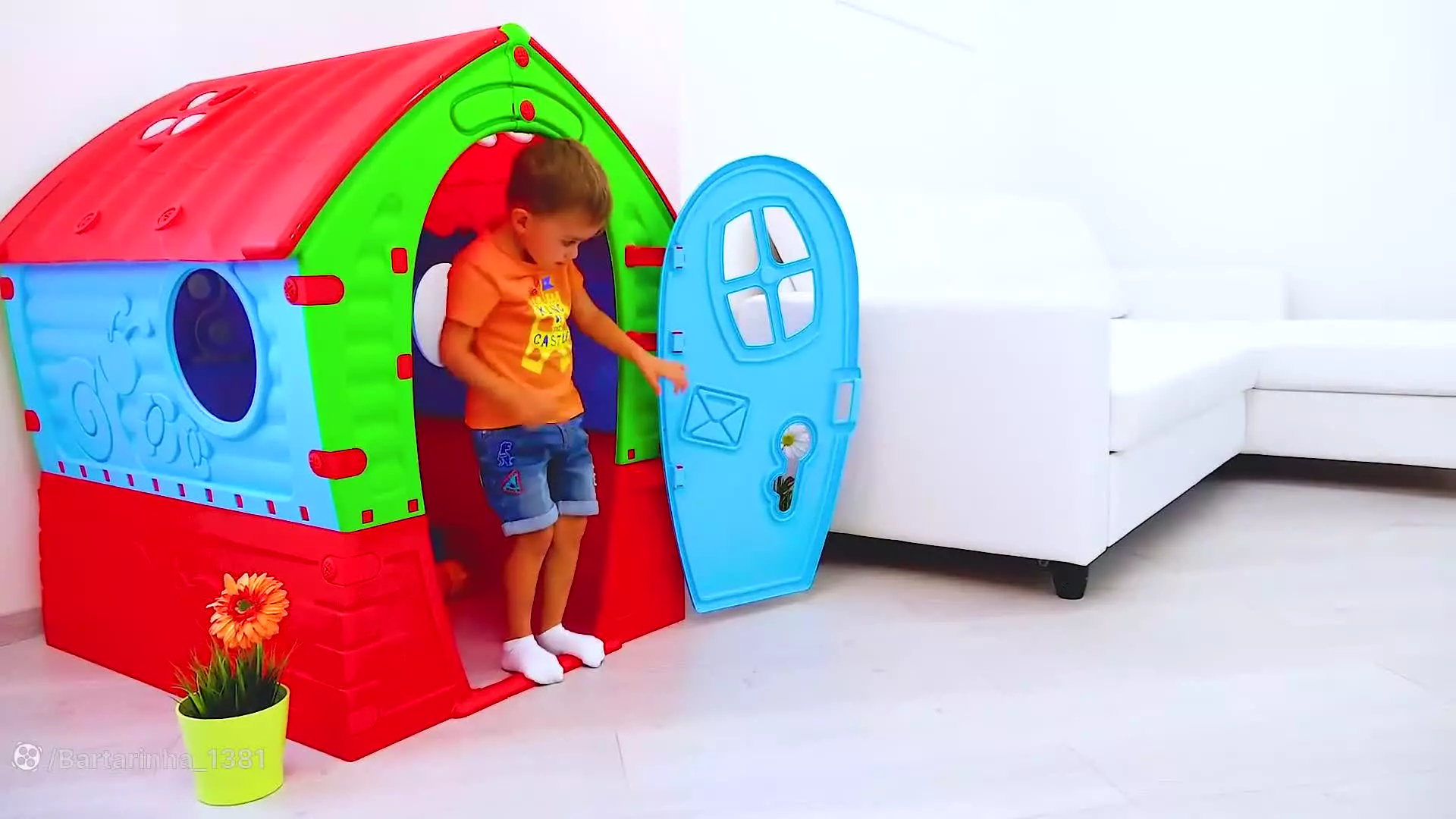 برنامه کودک ولاد و نیکی // بازی های ولاد و نیکی خنده دار // کودک شو