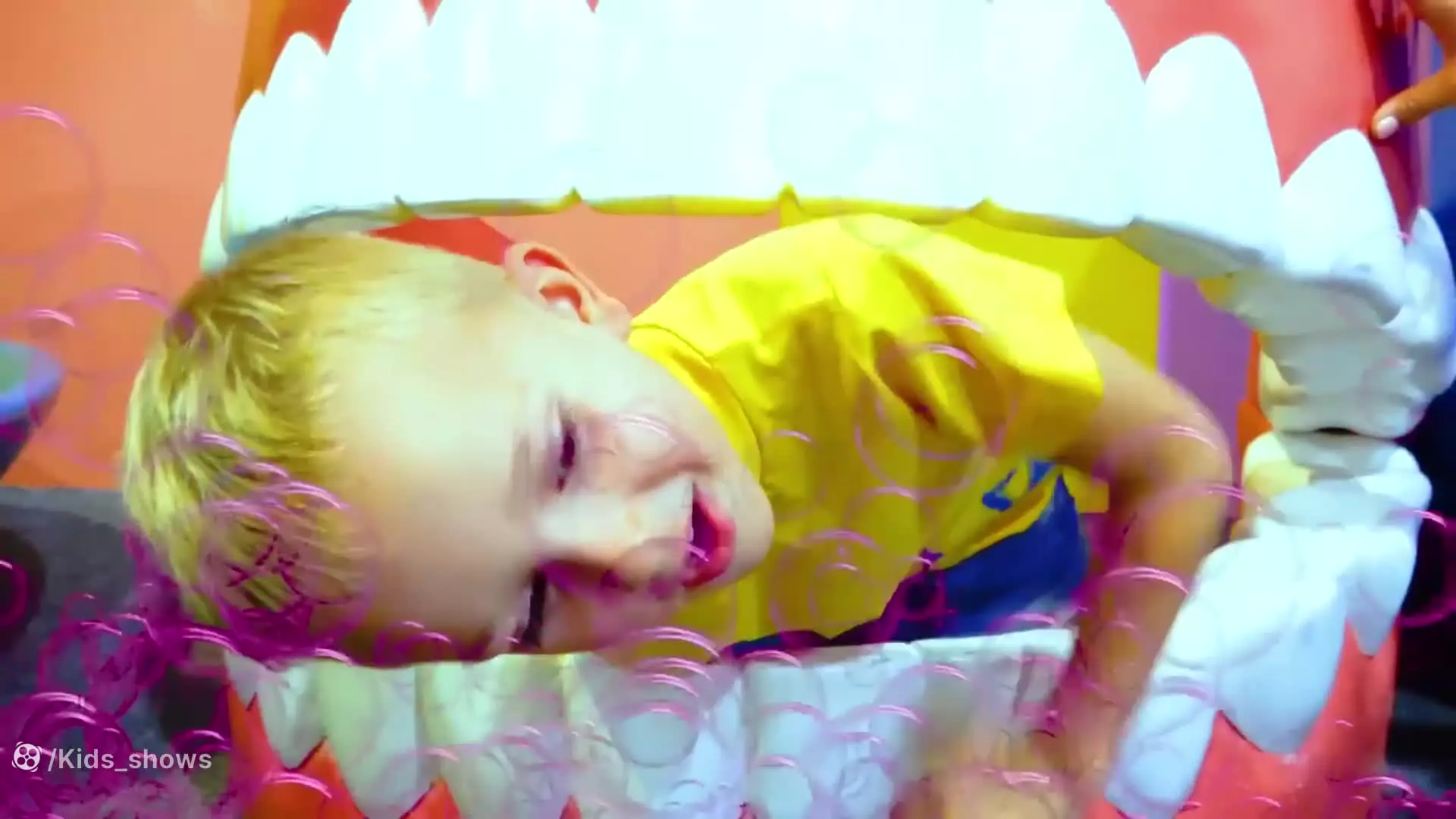 ولاد - ولاد و نیکی - کارتون ولاد و نیکی جدید خنده دار سرگرمی تفریح بانوان