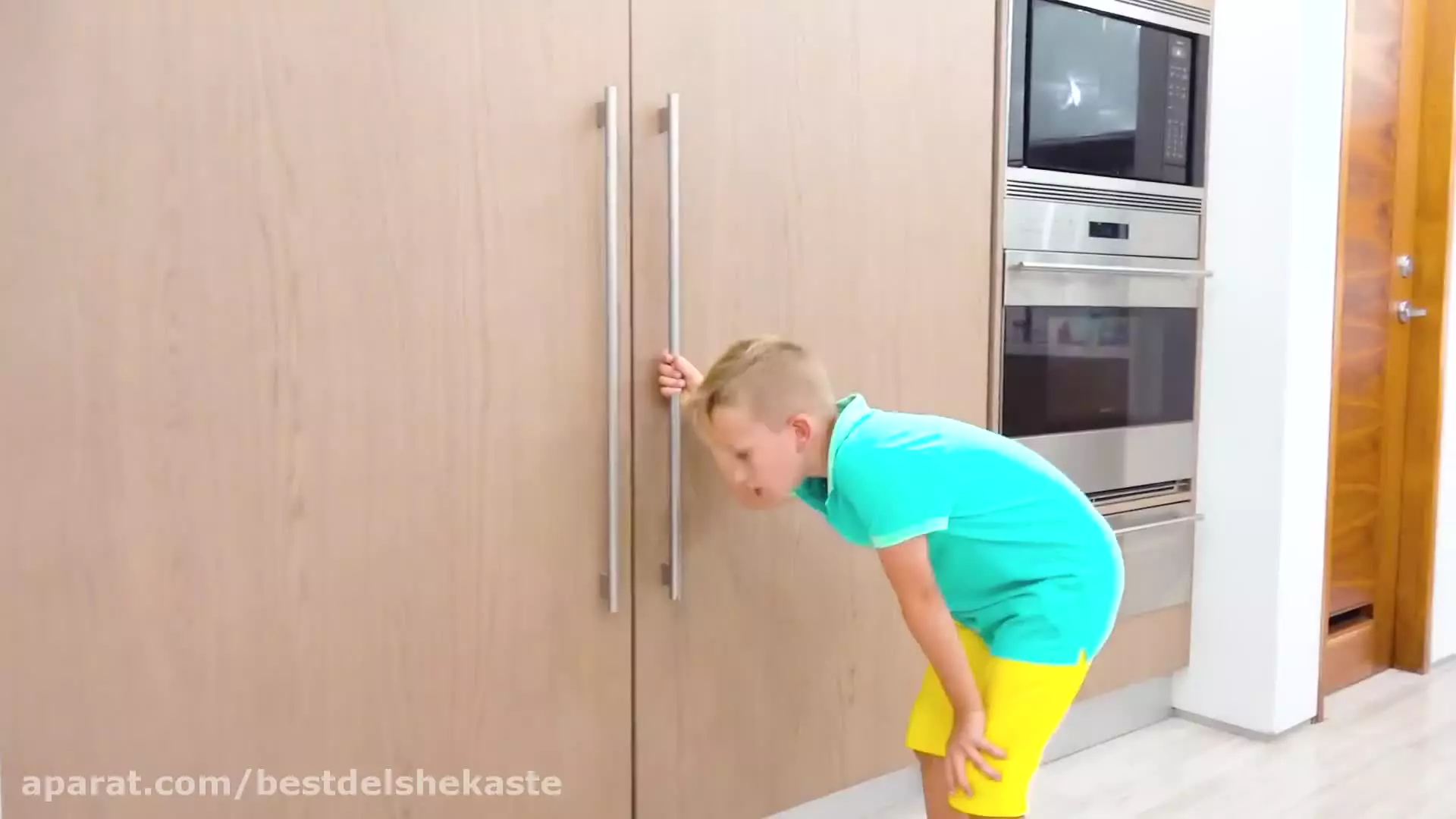 برنامه کودک ولاد و نیکی /چالش خنده دار با مامان/بانوان سرگرمی کودک