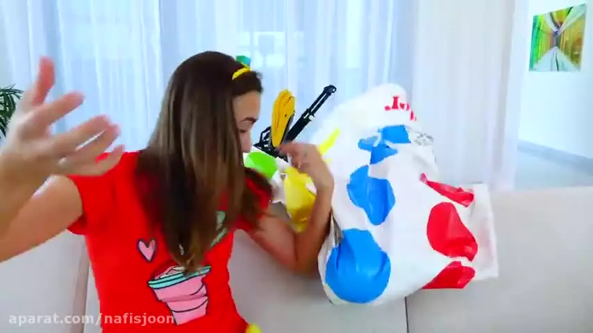 ولاد و نیکی | داستانهای خنده دار با اسباب بازی برای بچه ها