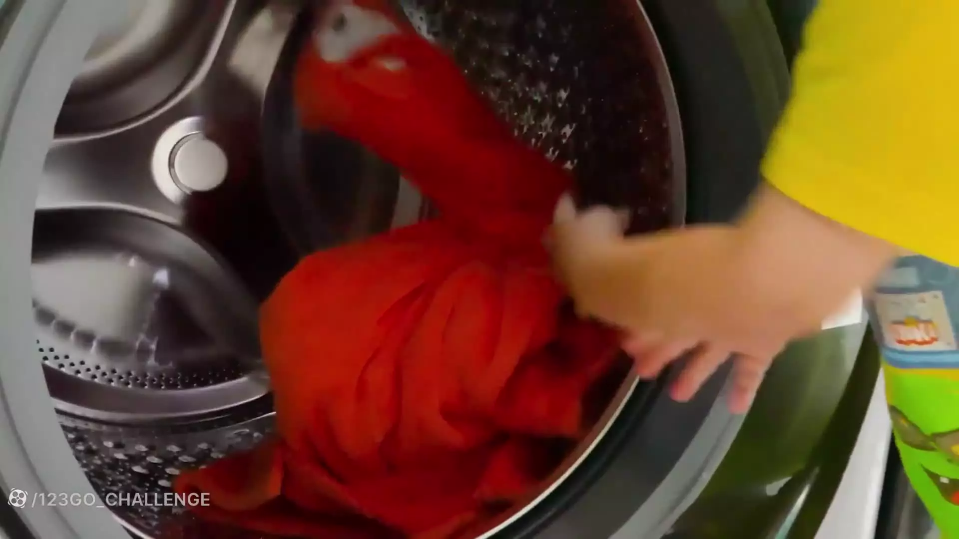 ولاد - ولاد و نیکی - کارتون ولاد و نیکی جدید خنده دار چالش خوراکی های خوشمزه