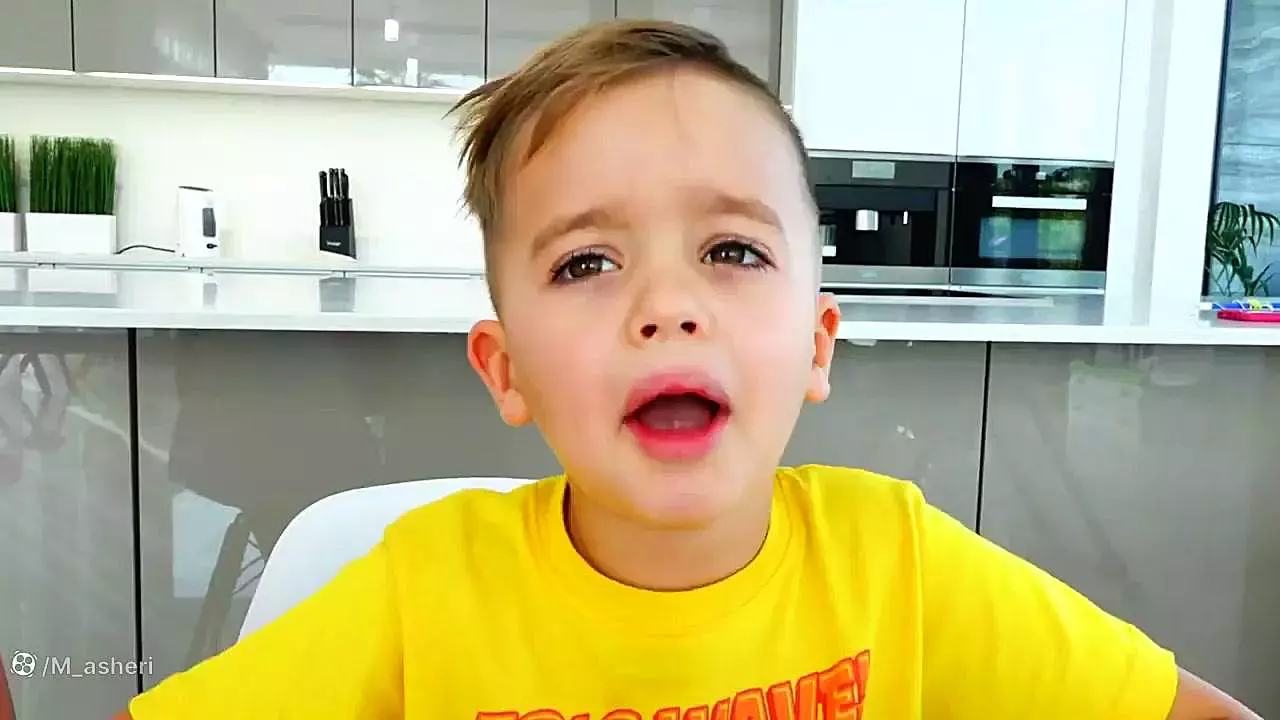 ولاد و نیکی خنده دار ؛؛ ولاد و نیکتیا شو ؛؛ ماشین صورتی دخترانه ولاد و نیکیتا