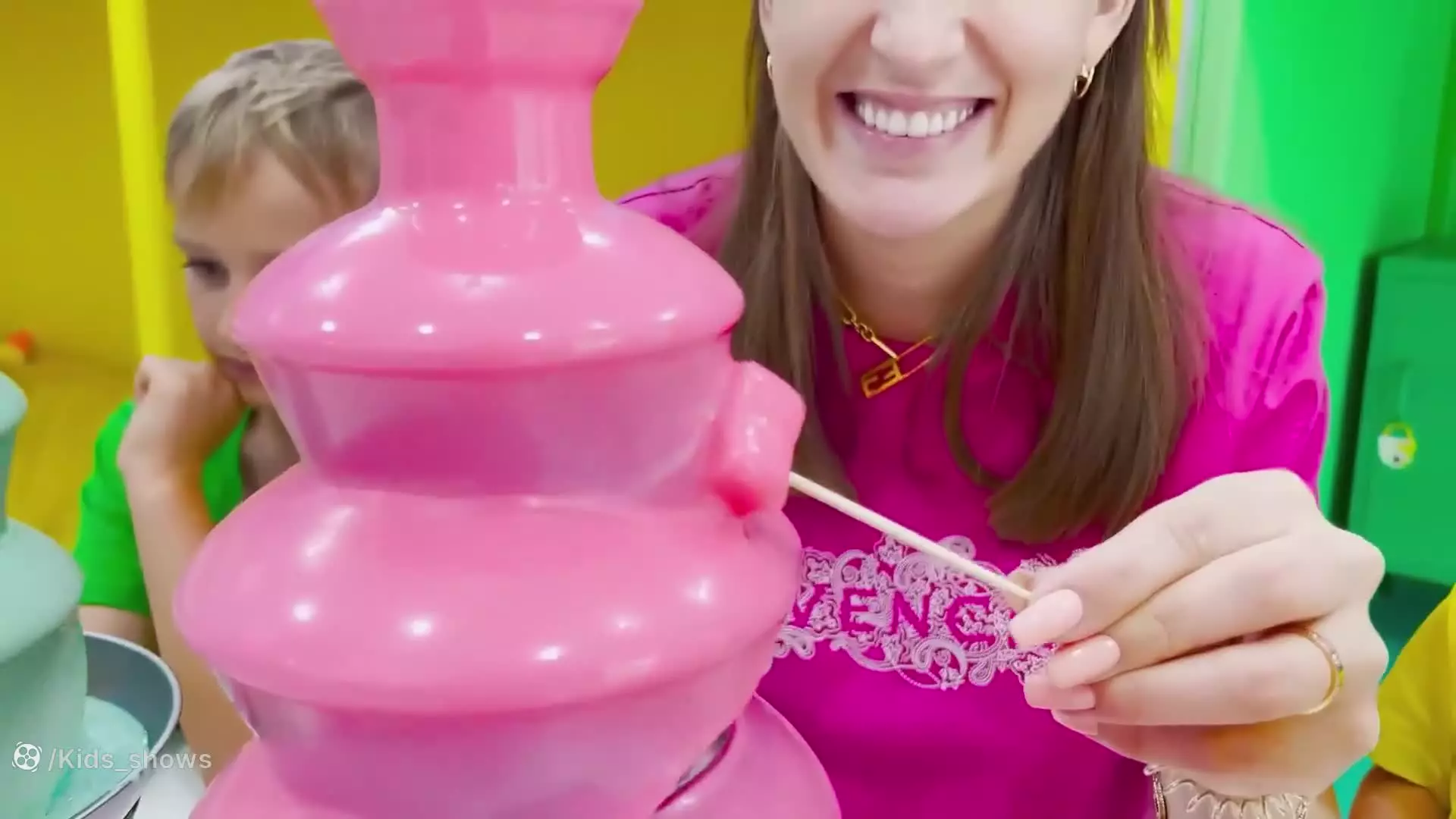 ولاد - ولاد و نیکی - کارتون ولاد و نیکی طولانی خنده دار برنامه کودک چالش غذایی