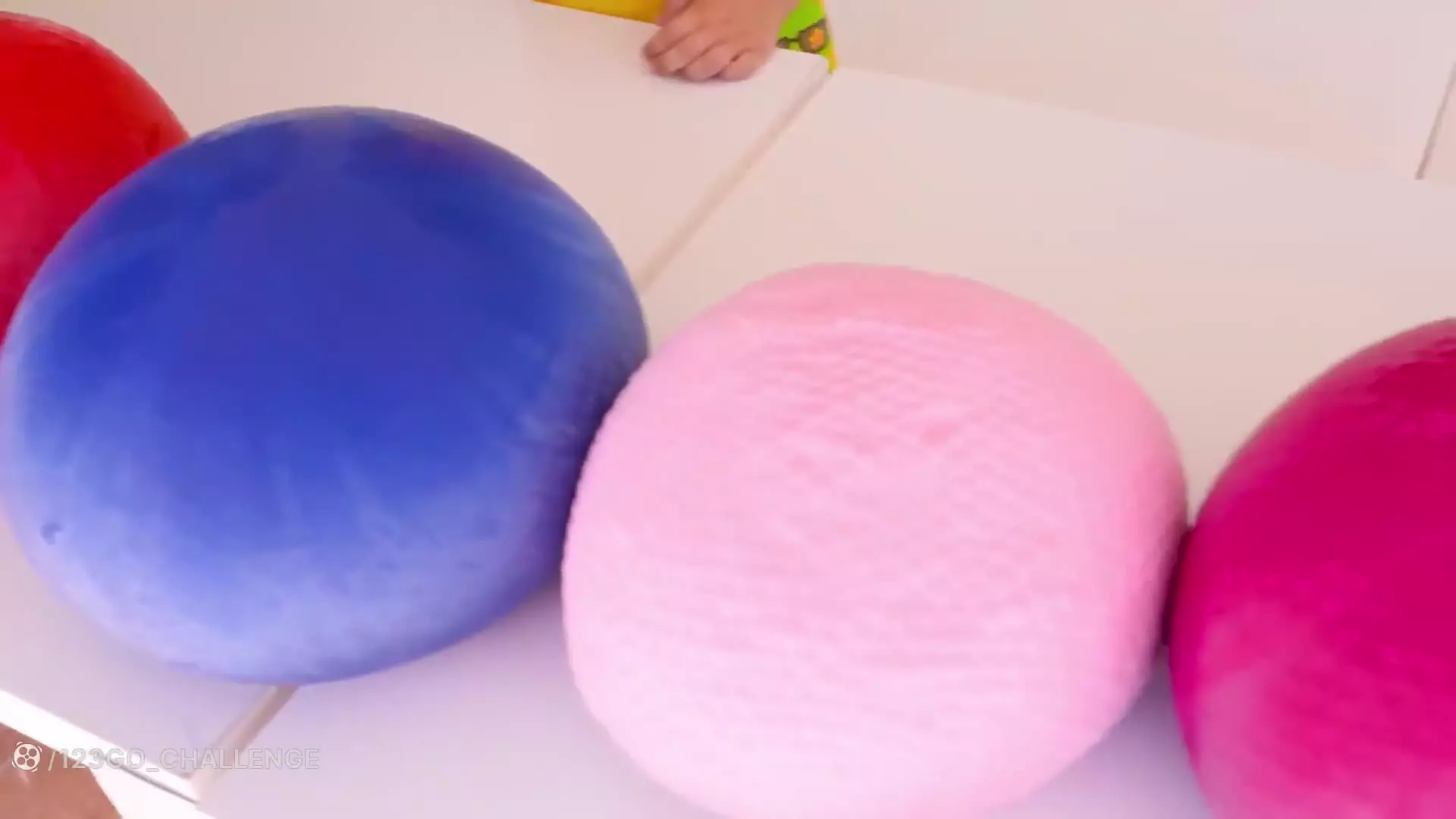 ولاد- ولاد و نیکی - کارتون ولاد و نیکی طولانی خنده دار بازی و چالش خوشمزه ولادی