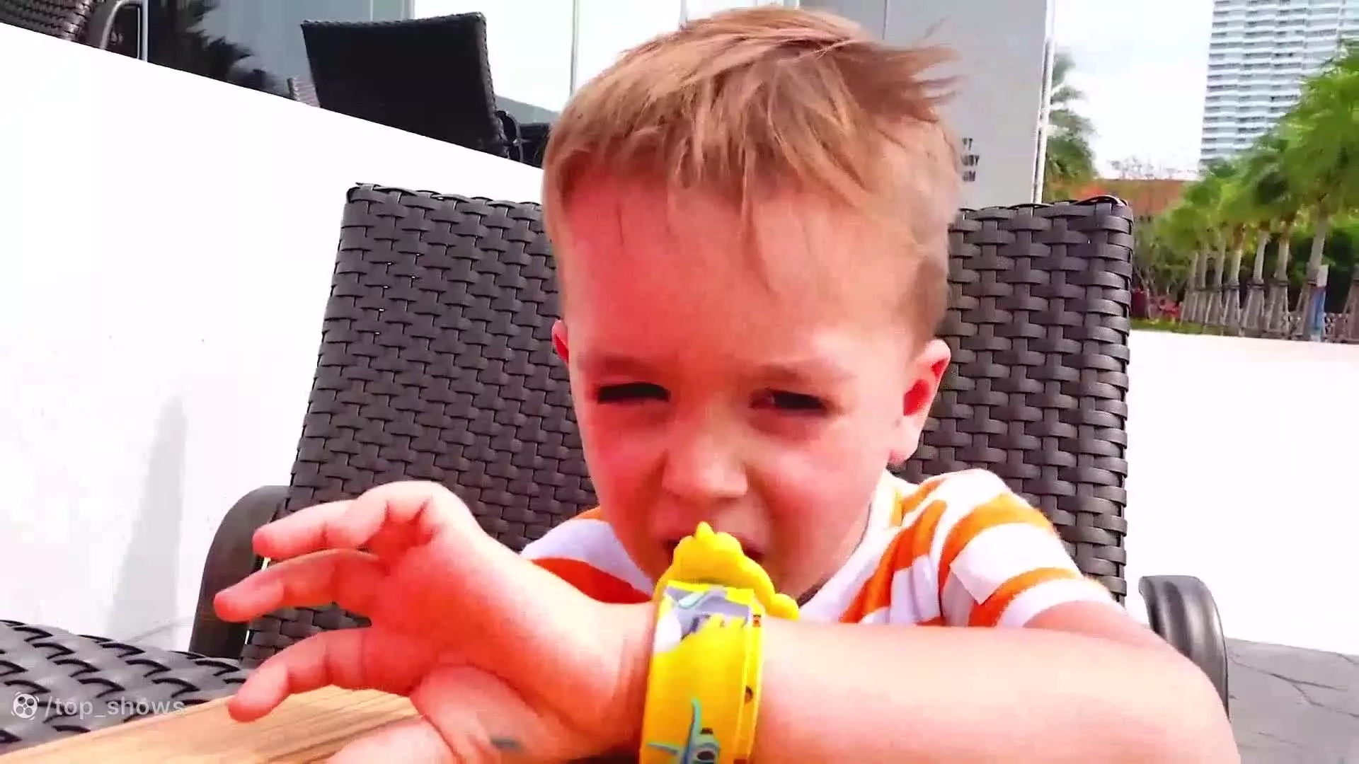 ولاد - ولاد و نیکی - کارتون ولاد و نیکی طولانی خنده دار ولادی چالش اسمارتیز