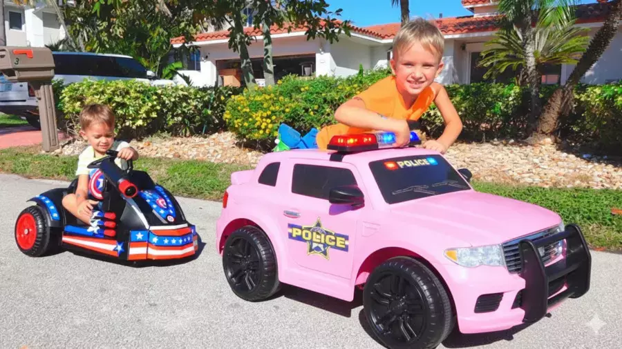 ولاد:: ولاد و نیکیتا:: ولاد و نیکی جدید::برنامه کودک ولاد و نیکی:ولاد خنده دار