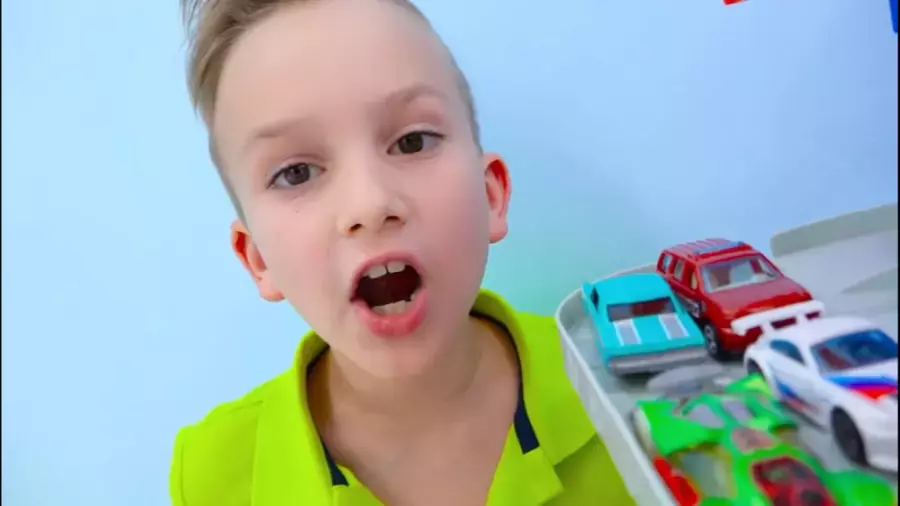 ماجراهای کودکانه ولاد ونیکی/بازی خنده دار