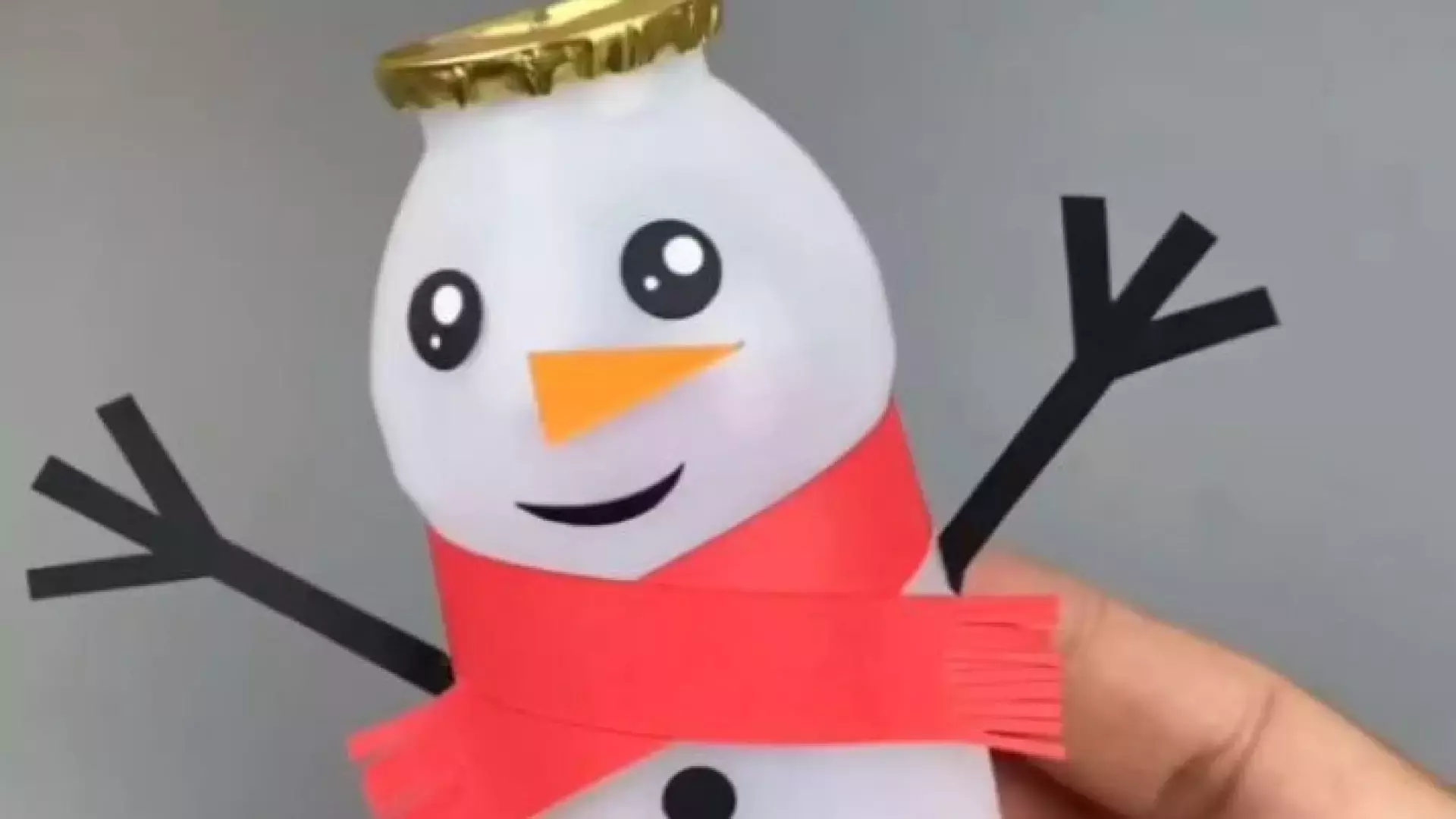 آموزش ساده کاردستی آدم برفی برای دیزاین میز شب یلدا