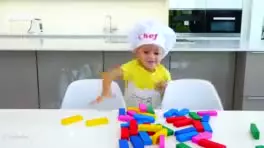 خنده‌های بی‌پایان با ولاد و نیکی: دنیای شگفت‌انگیز کارتون!