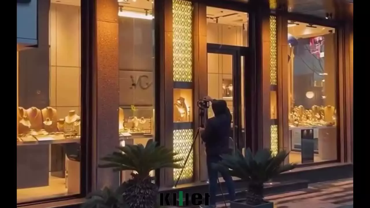 هر طلافروشی با یک فضای خالی شروع می شود، اما با طراحی دقیق و اجرای حرفه ای،