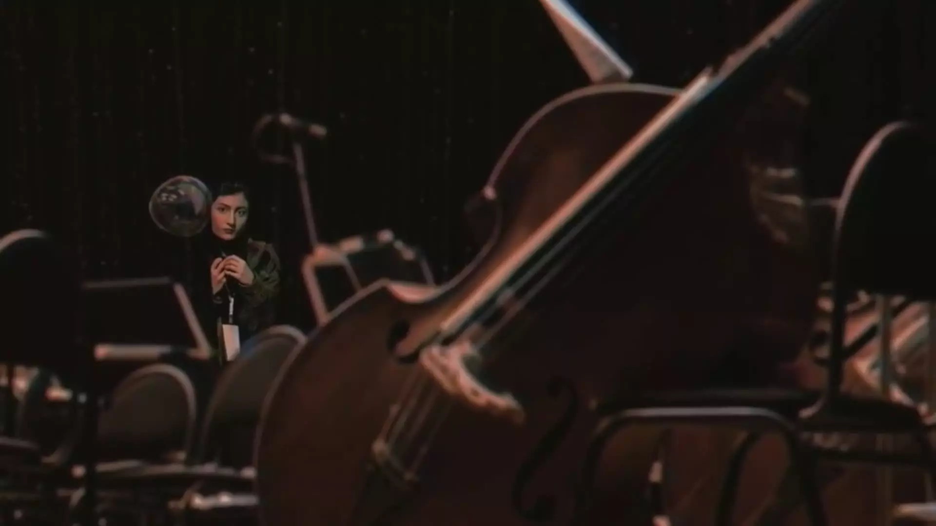 موزیک ویدئو «از پیشم نرو» از «گروه بمرانی»