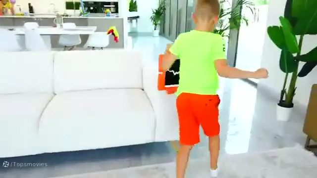 برنامه کودک ولاد و نیکی/های خنده دار ولاد و مامان با نوار چسب