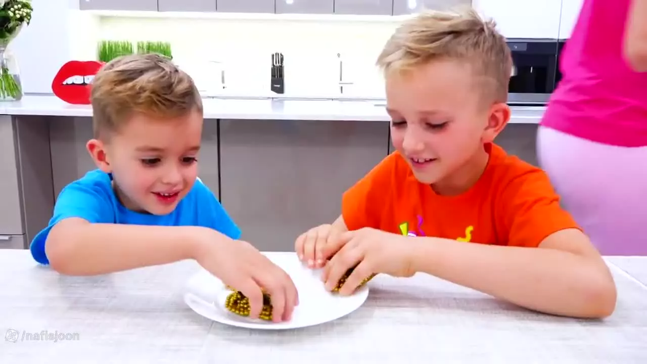 ولاد و نیکی - داستان های خنده دار با اسباب بازی برای بچه ها - برنامه کودک