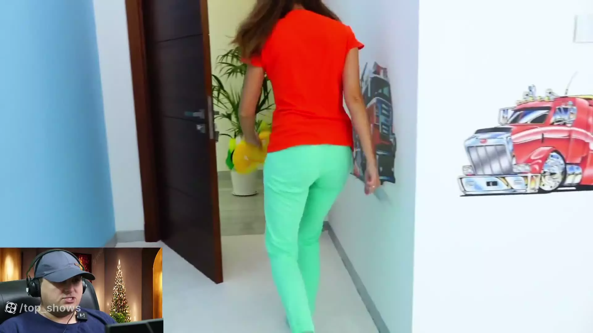 برنامه کودک ولاد و نیکی - دیوار جادویی خنده دار -سرگرمی کودک