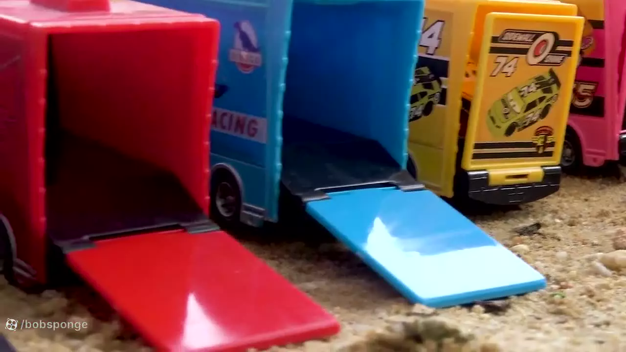 ماشین بازی / داستان خنده دار ماشین ها/  کامیون اسباب بازی