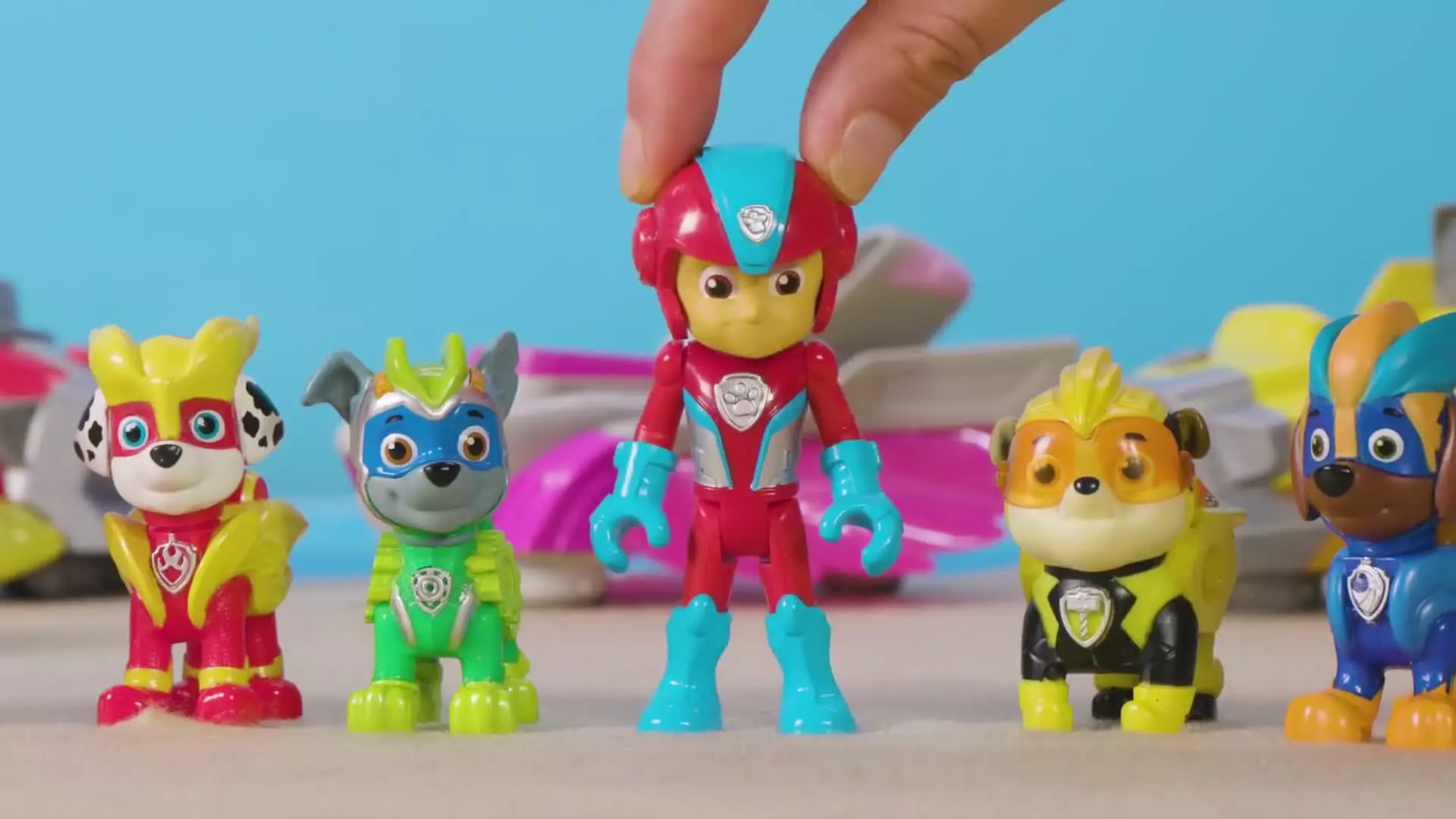 سگ‌های نگهبان عروسکی جدید: چگونه هاپوها، جت توانا را نجات دادند؟