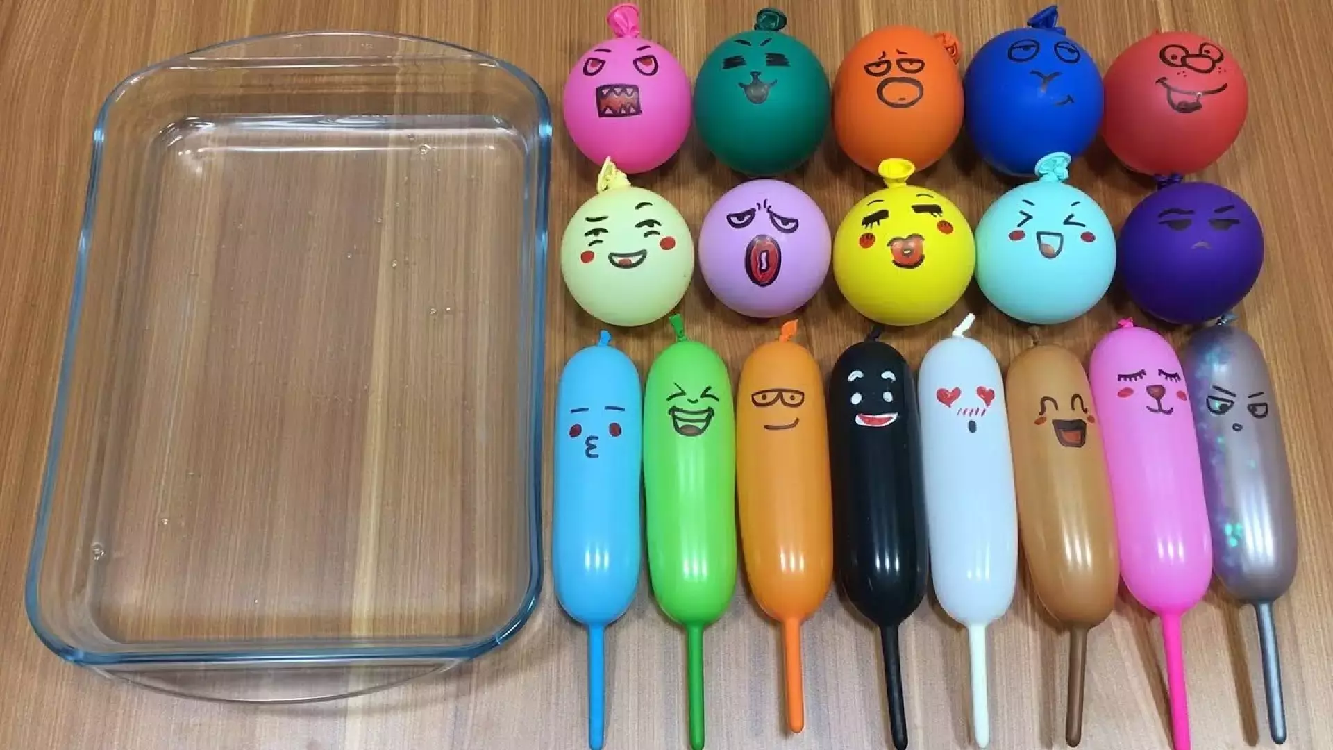 اسلایم بازی - مخلوط کردن دانه ها در لجن - اسلایم آرام بخش با بادکنک های خنده دار