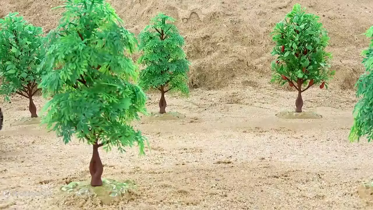 ببر و ماشین اسباب بازی / داستان خنده دار ماشین ها / ماشین بازی کودکانه