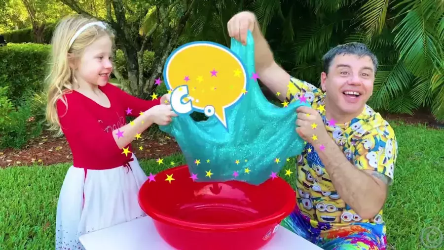 ماجراهای ناستیا و استیسی: روزهای شاد در دنیای کودکانه!