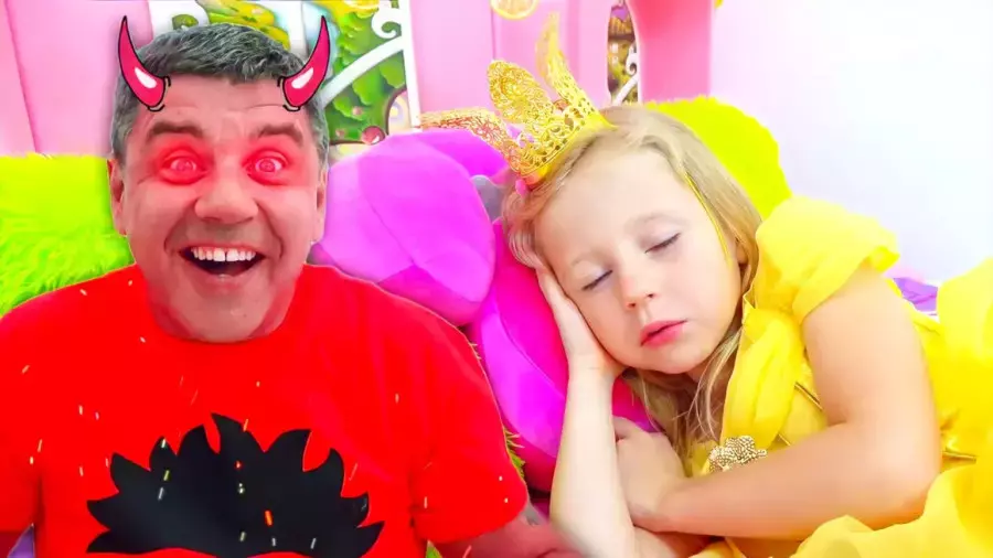 برنامه کودک ناستیا شو: لحظات خنده‌دار و آموزنده با ناستیا و بابایی!