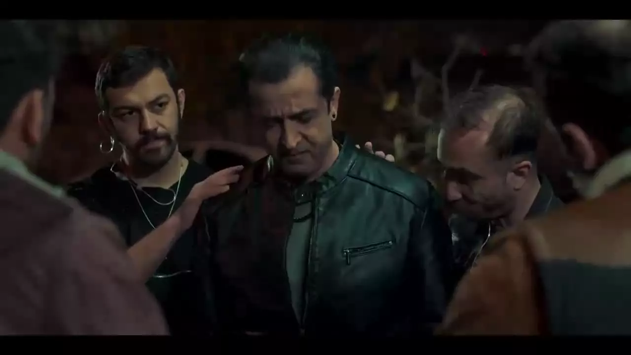 دانلود اجل معلق قسمت ۹ رضا عطاران