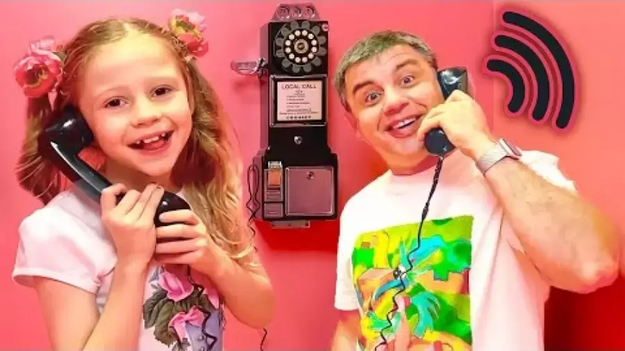 برنامه کودک ناستیا استیسی : ناستیا و بابایی در ارتباطات