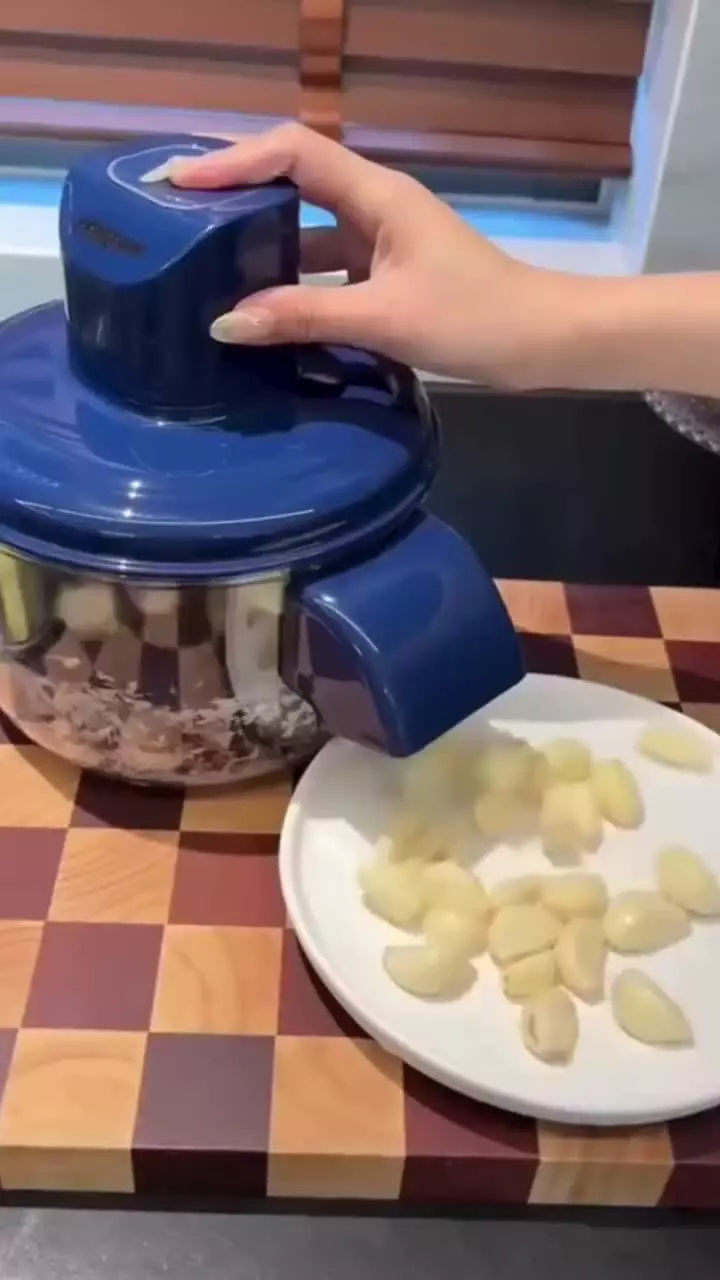 محصولات 2026شرکت بازرگانی تجاری چرو