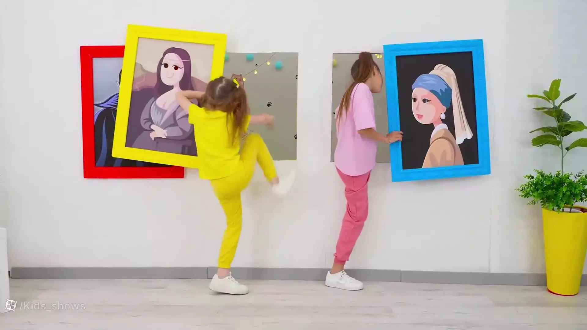 ایوا و مامان: قایم موشک بازی‌های خنده‌دار در برنامه کودک جدید!