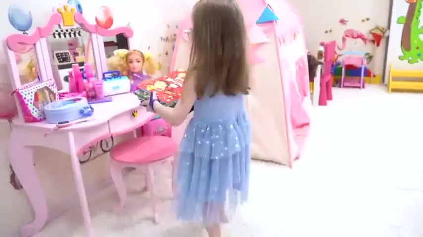 ایوا و مامان: دنیای سرگرمی و بازی‌های کودکانه