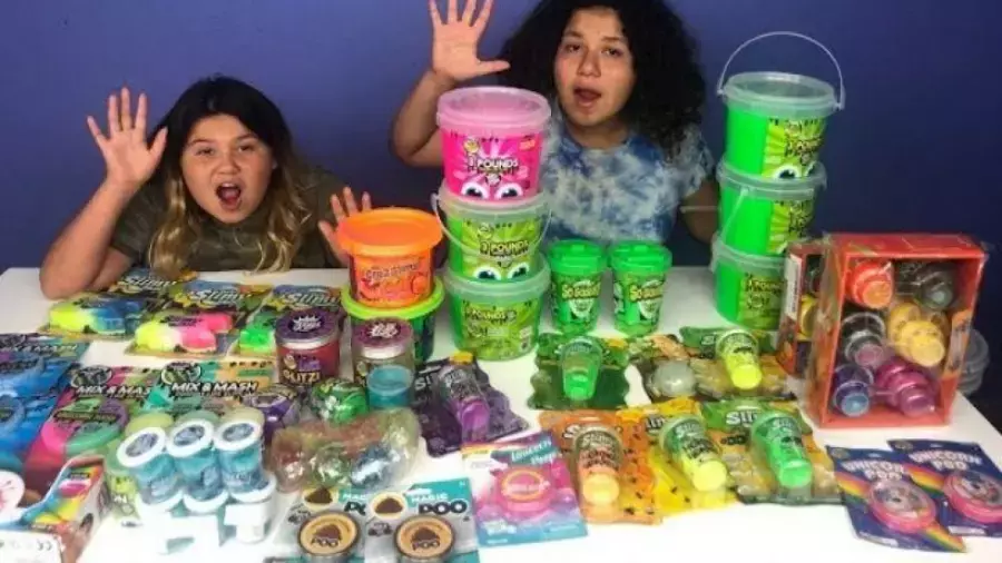 چالش مخلوط کردن اسلایم با مری و ایزی: به دنیای خلاقیت خوش آمدید!