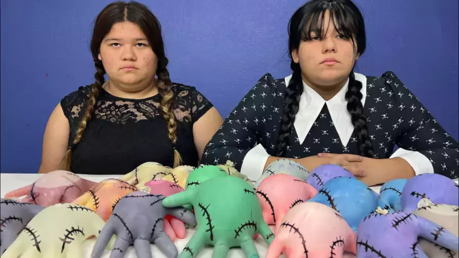 برنامه کودک مری و ایزی : چالش اسلایم بازی ونزدی و اشتباه آدامز