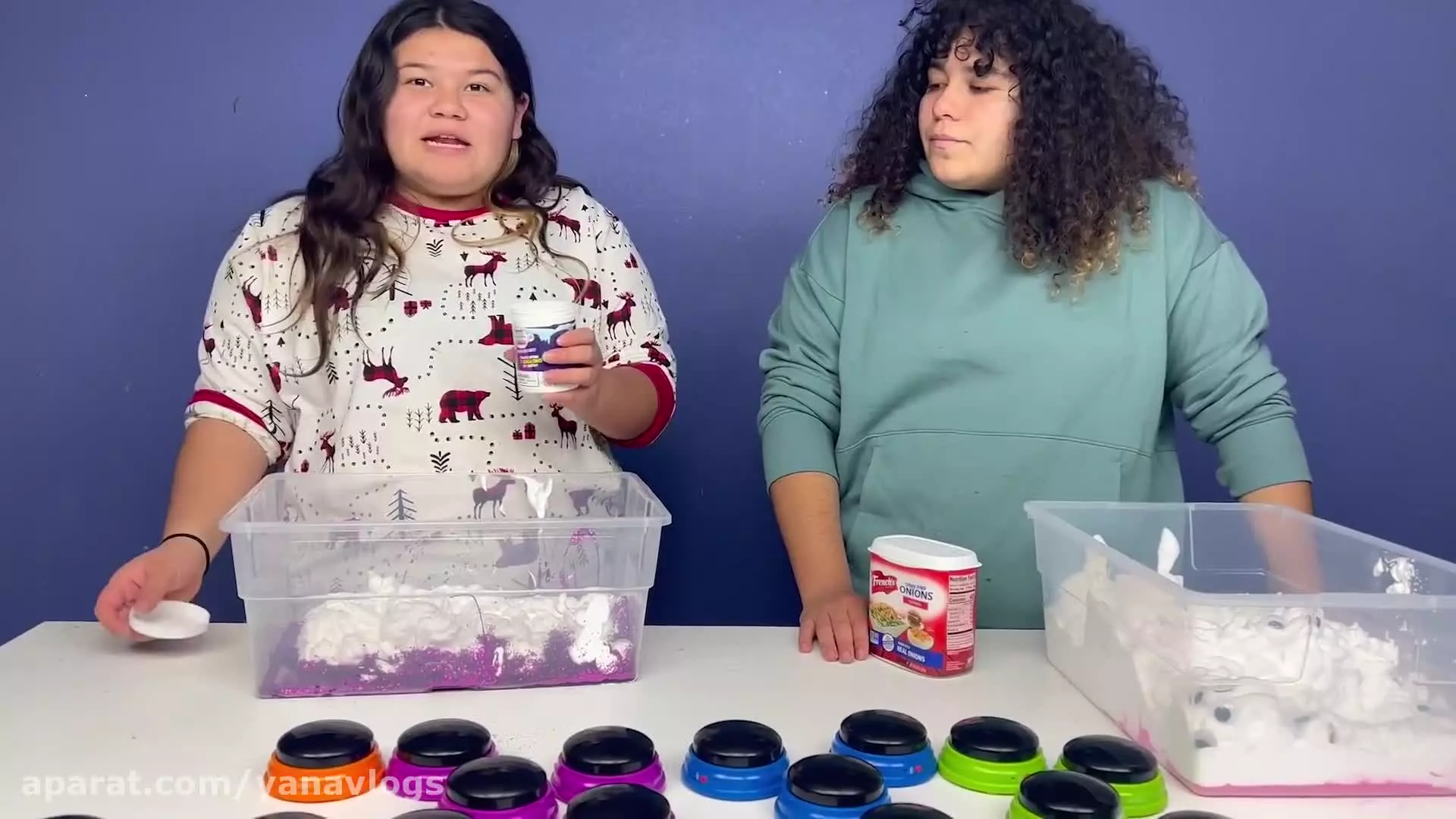 ماجراهای مری و ایزی در چالش اسلایم: راز دکمه‌های مرموز فاش می‌شود!