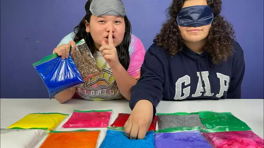 برنامه کودک مری و ایزی | چالش اسلایم با چشم بسته و انتخاب 3 رنگ