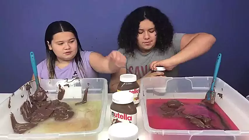 برنامه کودک مری و ایزی | چالش هیجان‌انگیز بازی با اسلایم نوتلایی!