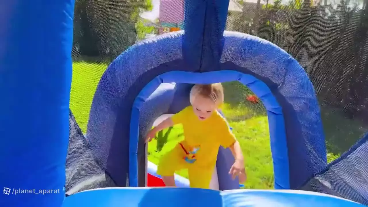 ولا و نیکی. کلاس درس //چالش ورزشی خنده دار ولاد ونیکی