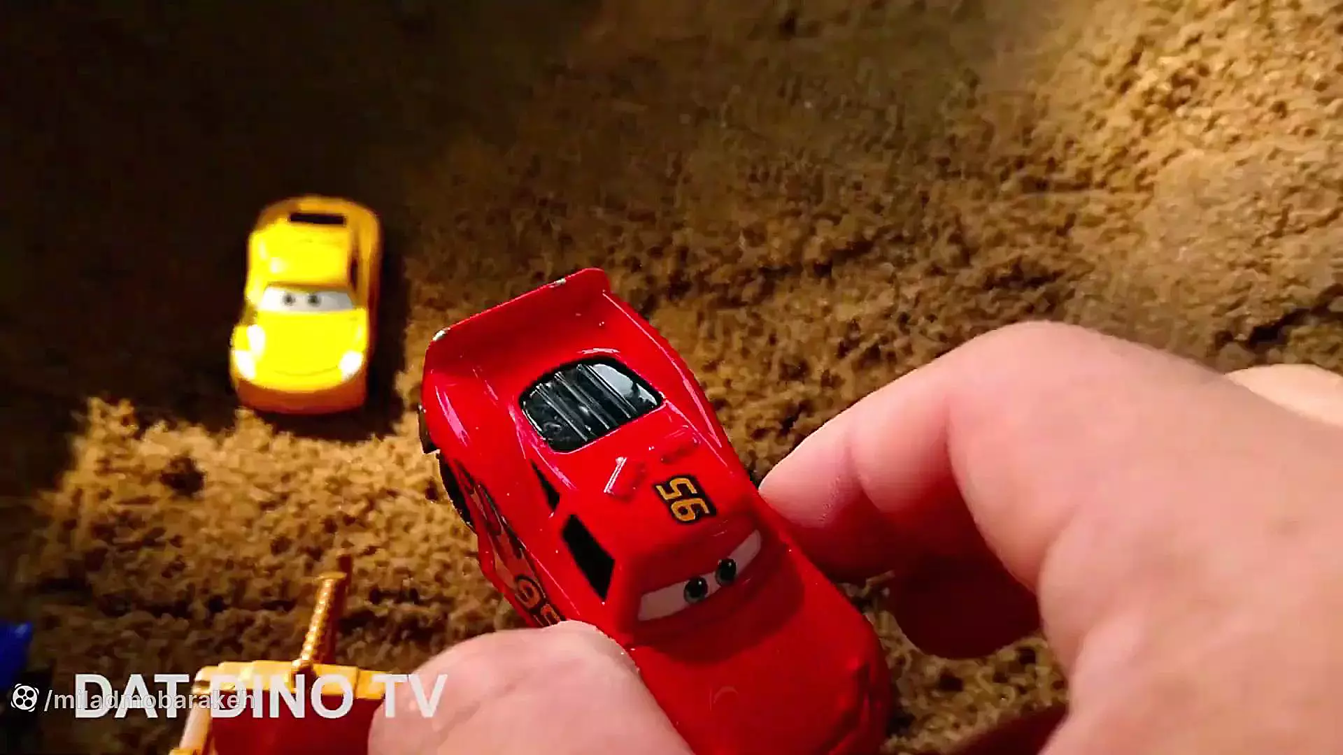 ماشین‌های اسباب بازی: دنیای هیجان‌انگیز بازی کودکانه