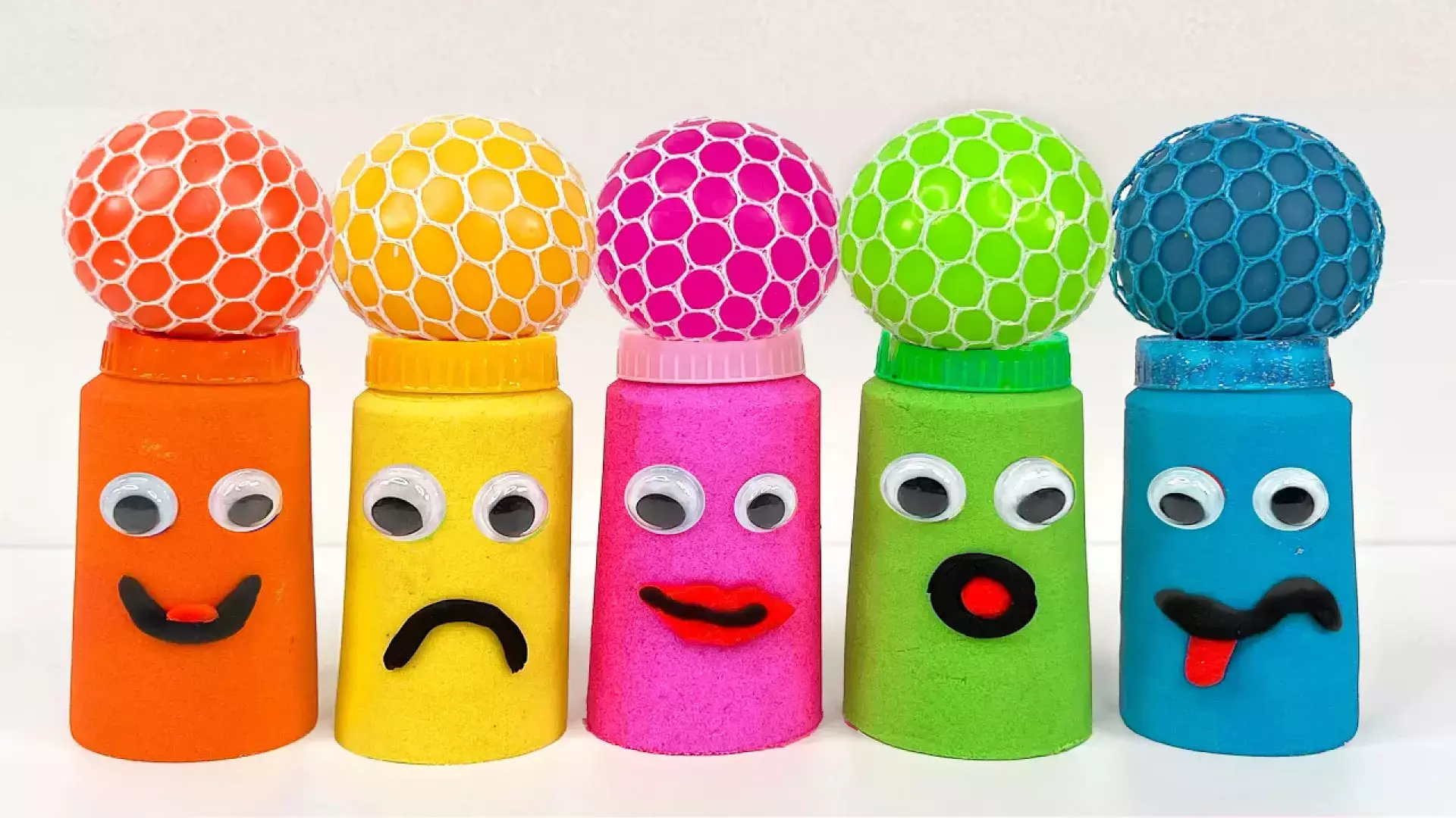 شن بازی کودکانه | ساخت شیشه شیر رنگی با شن جنبشی