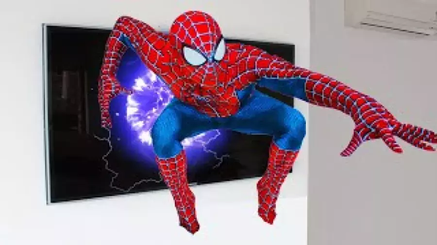 آدریاناشو - کودک سرگرمی آدریانا - ظاهر دردنیای واقعی - علی و آدریانا