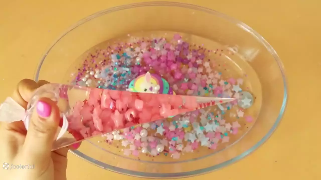 اسلایم بازی کودکانه - اسلایم کالرفول - آموزش ساخت اسلایم - بازی اسلایم