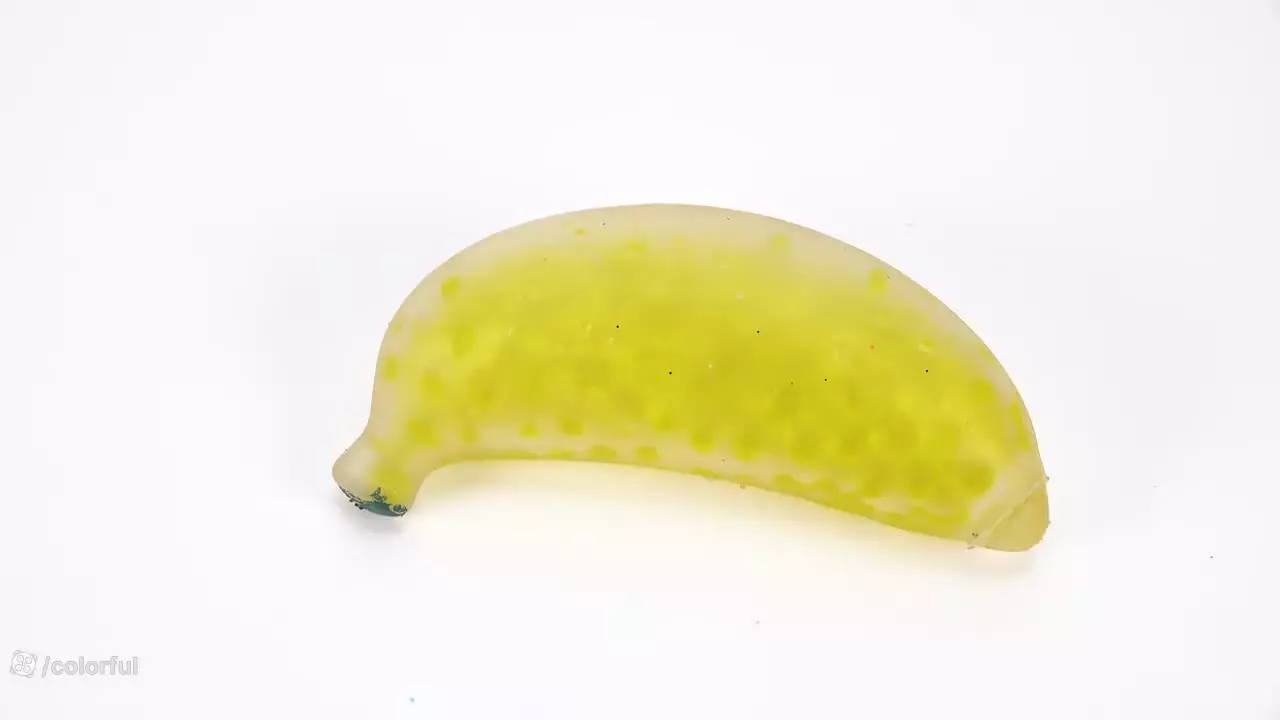 ساخت اسلایم خمیری به شکل موز رنگی - اسلایم بازی - اسلایم کودکانه - ساخت اسلایم