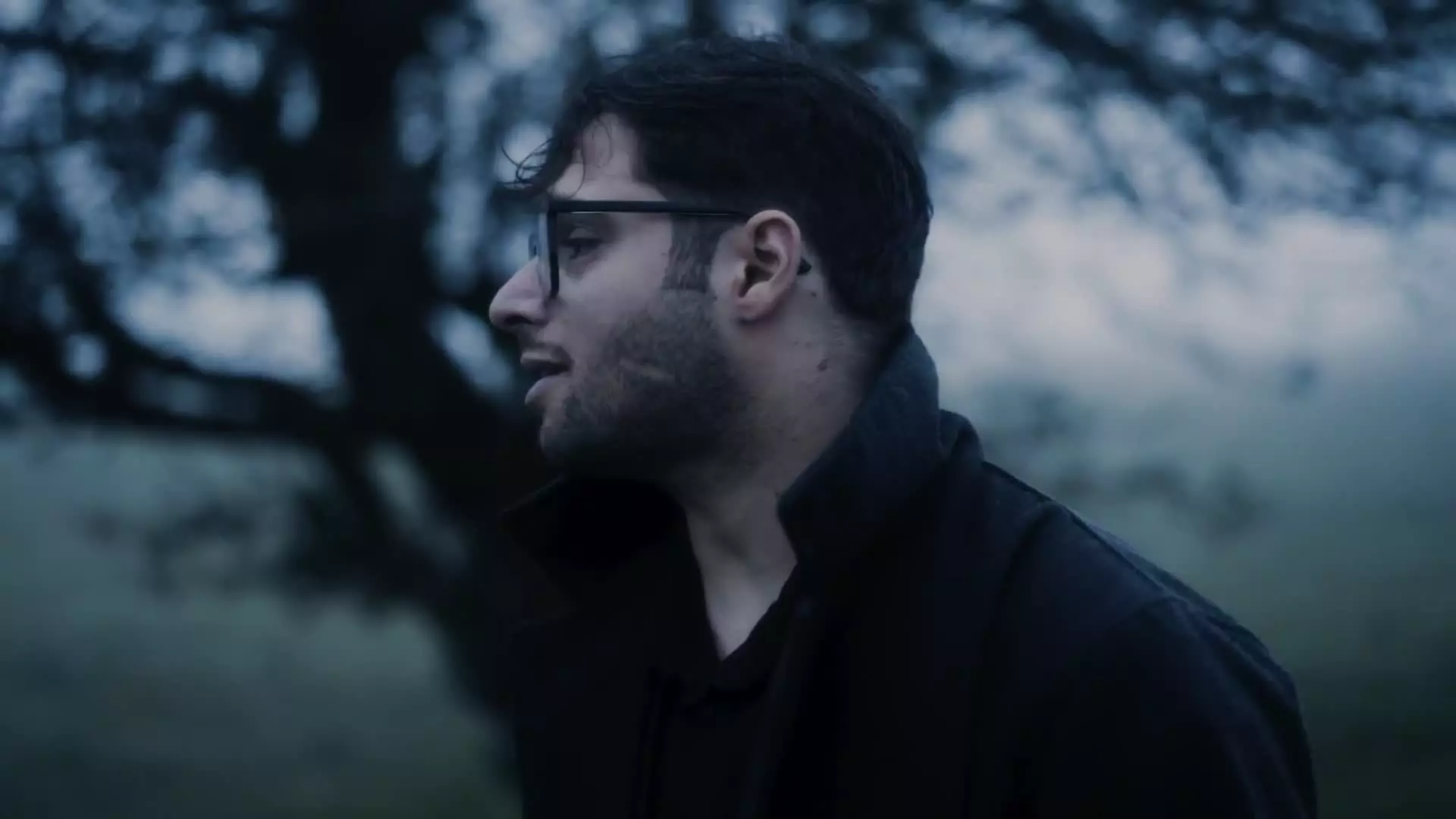 موزیک ویدیوی آهنگ تمام ناتمام گروه ایهام