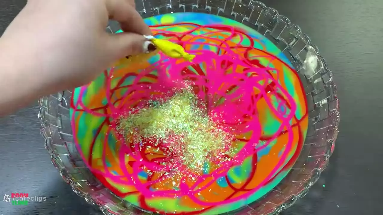 ساخت اسلایم - اسلایم بازی-اسلایم لوله ای-اسلایم باحال-اسلایم بازی کودکانه