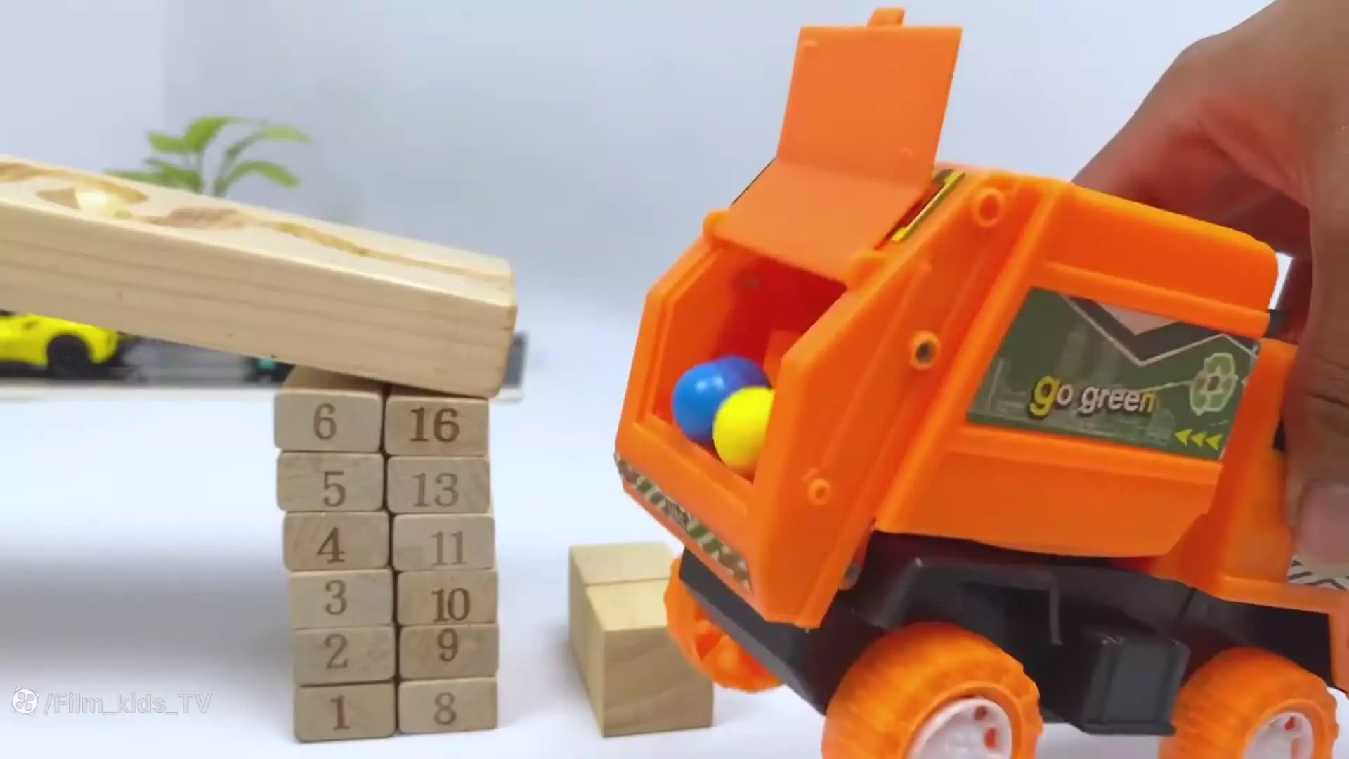 ماشین بازی تیله ی رنگی ، ماشین بازی با تیله های رنگی ، ماشین بازی جدید