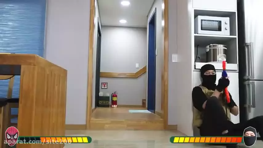 ماجرای کودکانه مرد عنکبوتی در خانه بازی