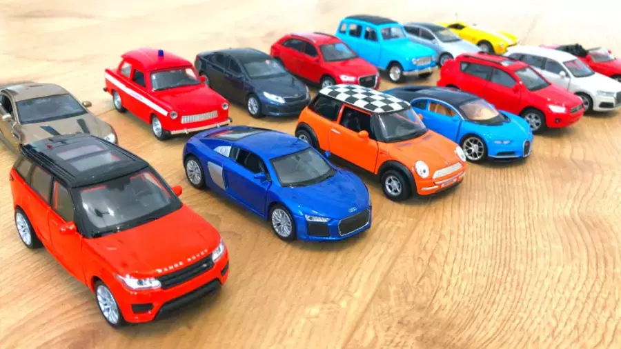 کالکشن اسباب بازی ماشین های رنگی _ جعبه گشایی ماشین های رنگی