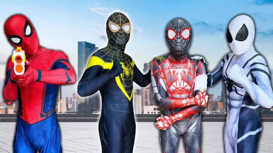 مرد عنکبوتی کوچولو در دنیای اسباب‌بازی‌ها