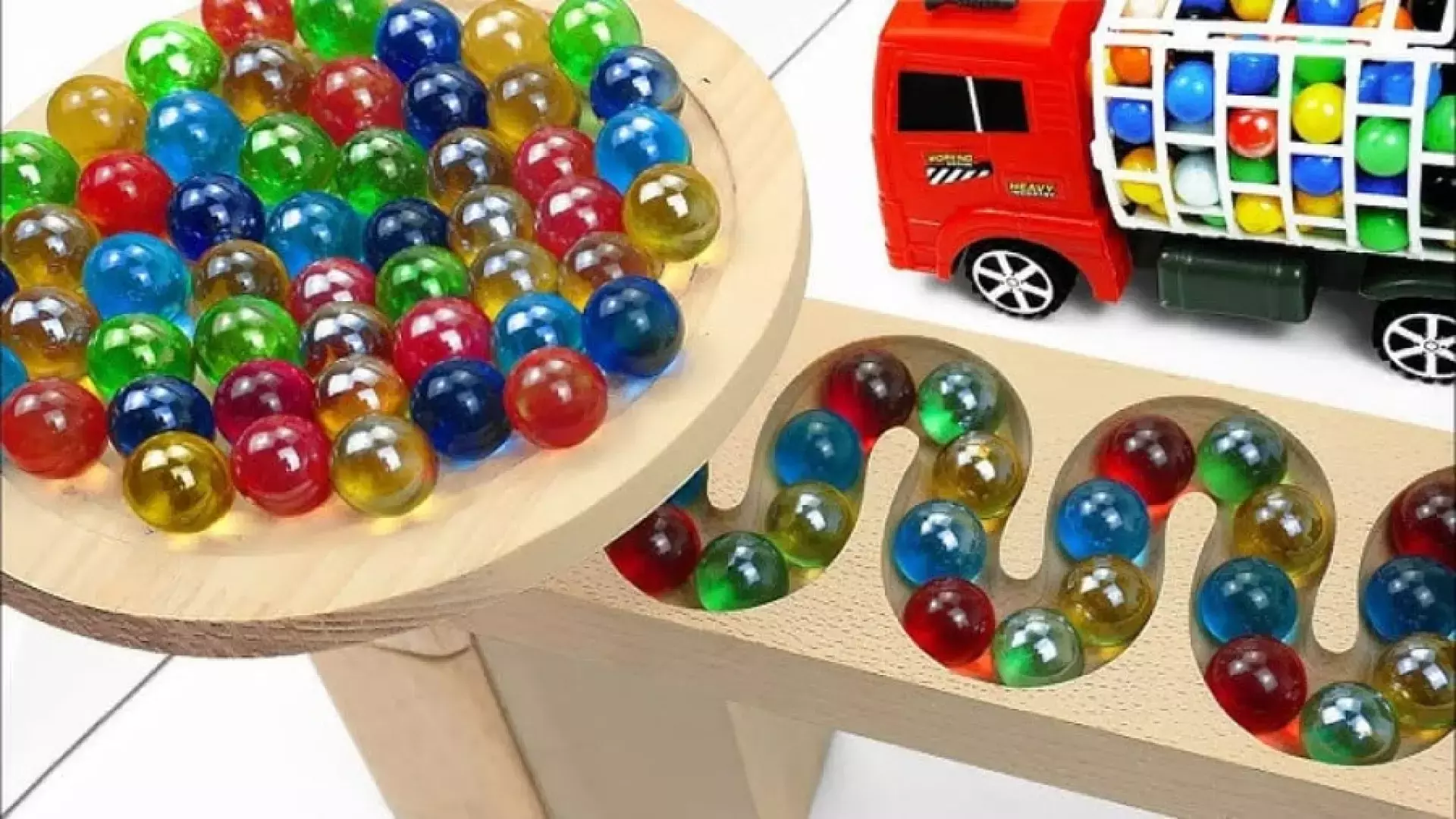 ماشین بازی رنگی ،ماشین اسباب بازی ، ماشین بازی تیله های رنگی ، ماشین بازی