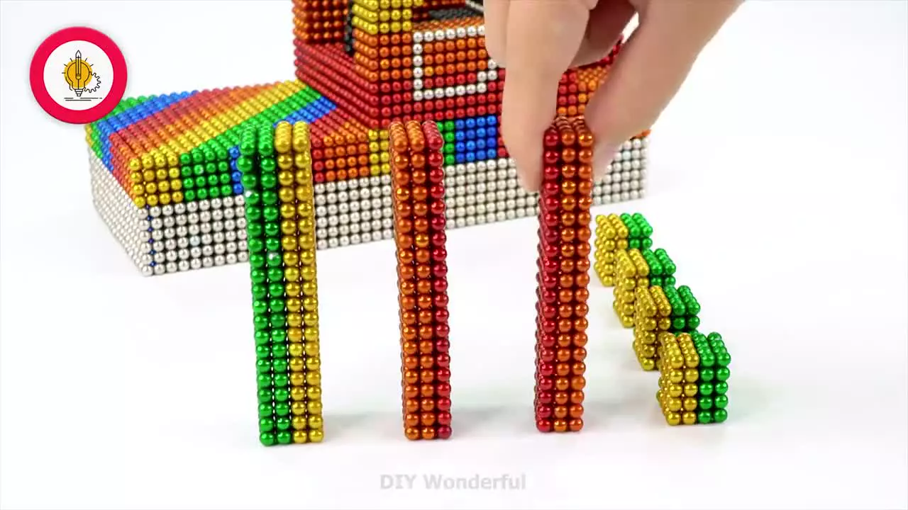 ماشین اسباب بازی جدید و رنگی رنگی