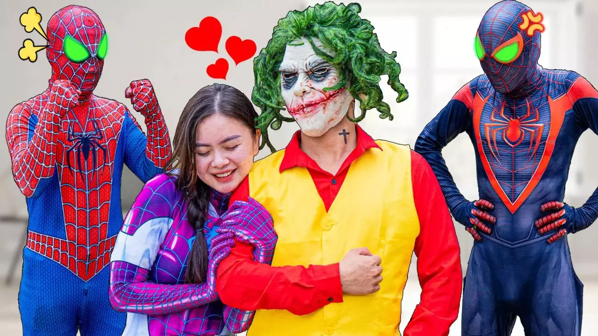 برنامه کودک نبرد مرد عنکبوتی اسپایدرمن | تیر اندازی عجیب در شهر