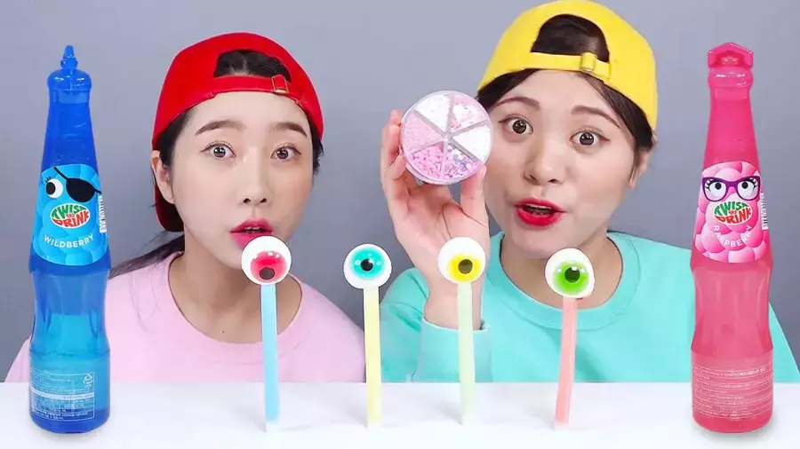 چالش دونا و دوستان؛ خوردن اسپایسی‌های خطرناک